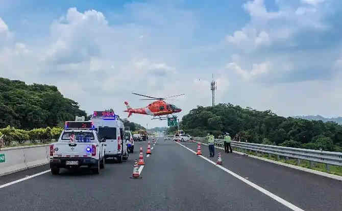 瑶海区高速公路汽车救援案例